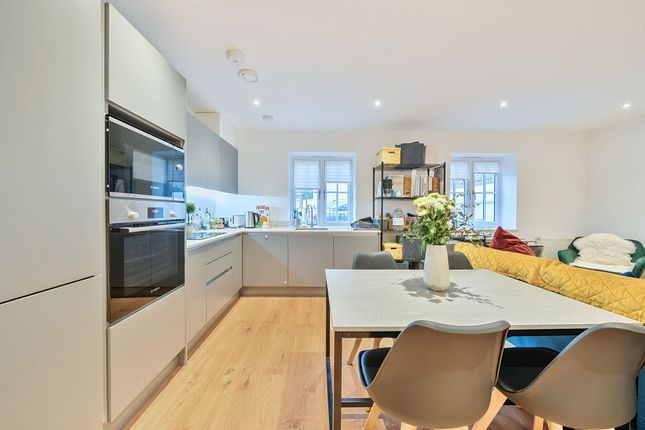 63 Selcroft Road, Purley photo 4