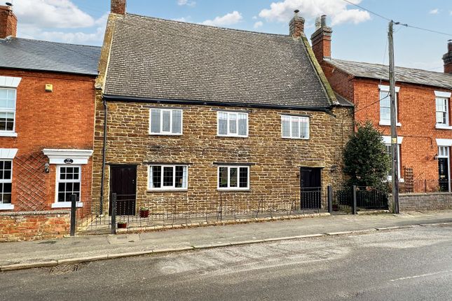 Thumbnail Cottage for sale in High Street, Crick, Northamptonshire