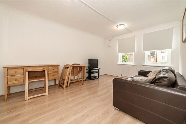 Flat 2, Elmtree Court, 56, Valmar Road, London photo 2