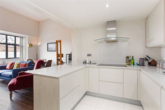 Flat for sale in Old Post House, 20 Arden Grove, Harpenden, Hertfordshire