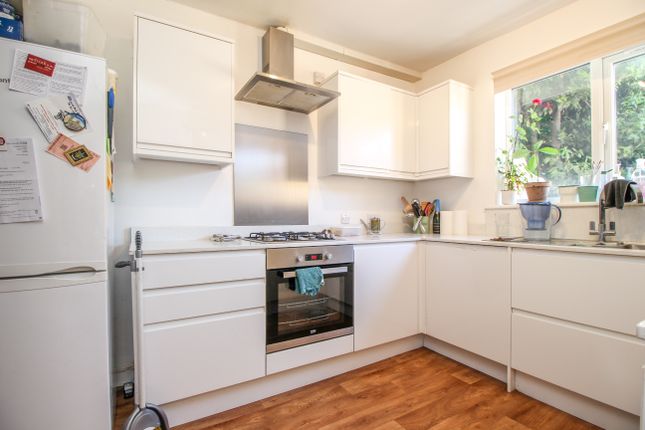 35, Clinton Road, Turnpike Lane photo 5