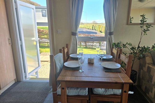 Arronbrook Luxihome, Falsgrave Moor Farm Edgehill Road, Scarborough photo 4