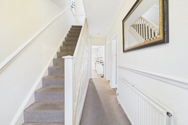 171, Broadoak Road, Greater Manchester photo 2