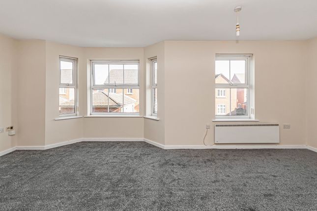 34 Sunningdale Court, Bolton photo 2