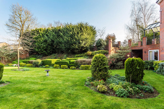 38 Roman Court, Edenbridge photo 4