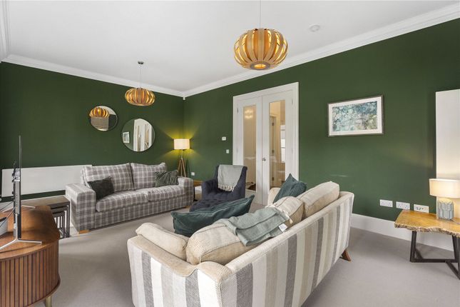 29, Larkfield Gardens, Edinburgh photo 2