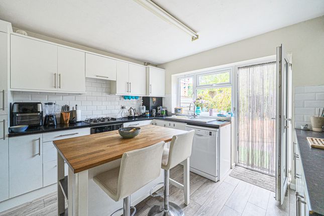 80, Cedar Drive, Sunningdale photo 4