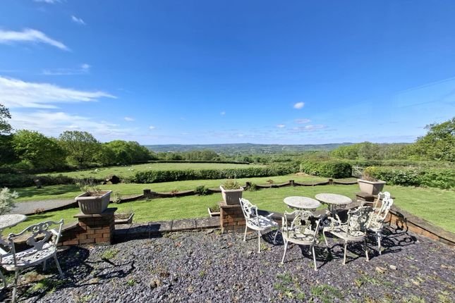 WAUN GOCH, Heol Ddu, Ammanford photo 4