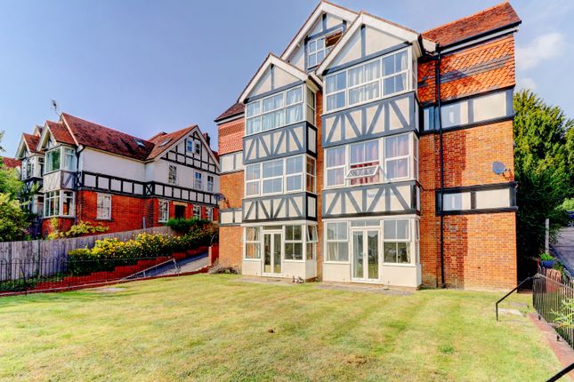 1-bed flat on Flat 1, Abbey View House 54-56,, Priory Road, Buckinghamshire, £160,000
