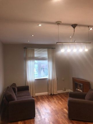 Flat to rent in Saltaire Rd, Shipley