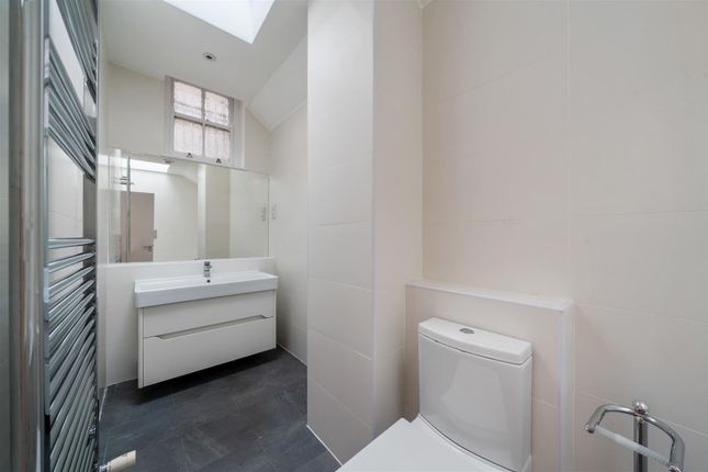 Property to rent in Bathurst Mews, Hyde Park