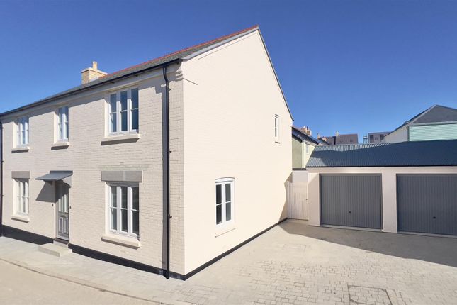 Thumbnail Detached house for sale in Newquay