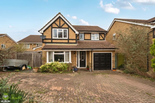 55, Hawkley Drive, Tadley photo 2