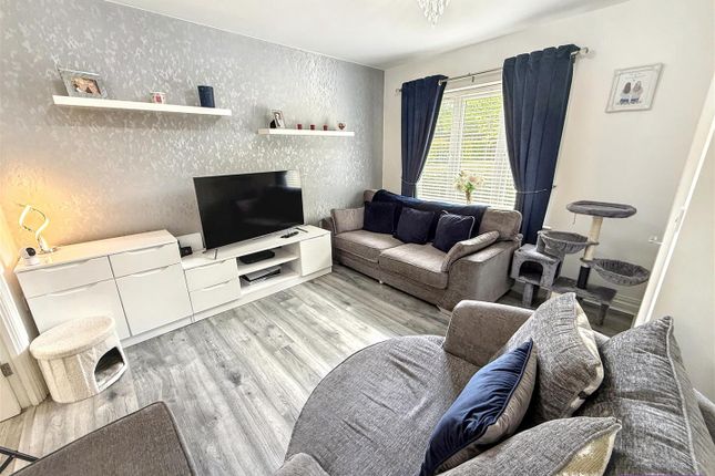 11, Fern Close, Prudhoe photo 2