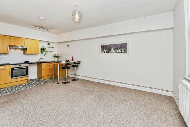 2, Kendrick House, Warminster photo 3