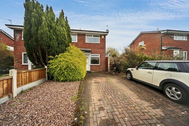 94 Highfield Grange Avenue, Wigan photo 2