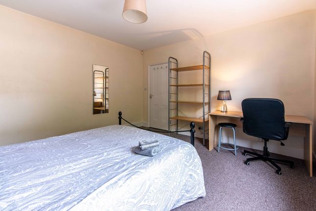 199 North Sherwood Street, Nottingham photo 4