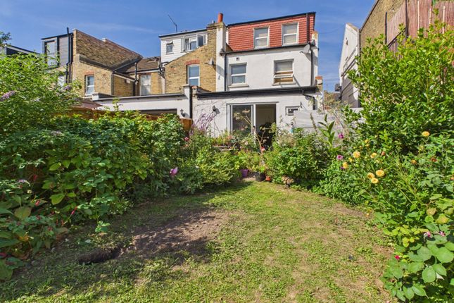 Haydons Road, London photo 3