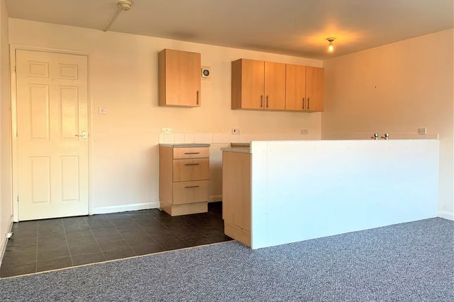 23, Coultas court, Albert avenue, Hull photo 3