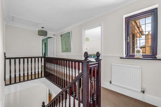 3, Hensley Close, Welwyn photo 4