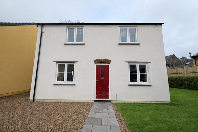 3-bed detached on 98, Court Meadow, Letterston, £285,000