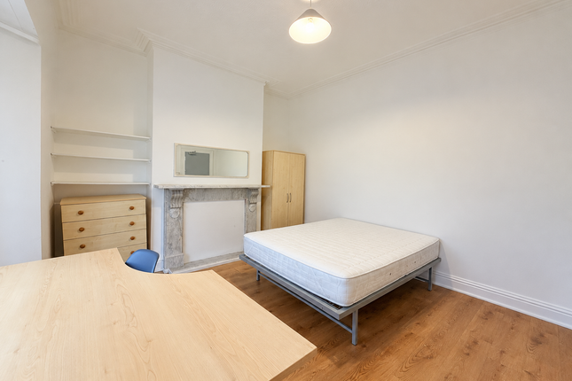 13 Finsbury Terrace, Swansea photo 4