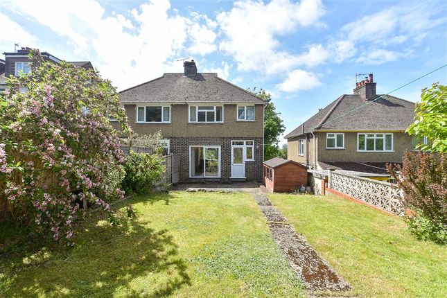 Hillview Drive, Redhill photo 2