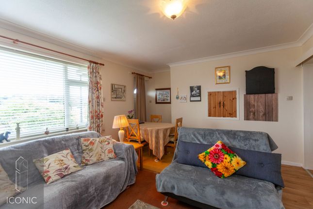 34, Bellomonte Crescent, Norwich photo 5
