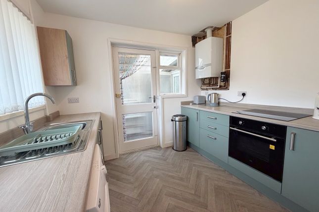 35, Stonebridge Road, Ebbw Vale photo 4