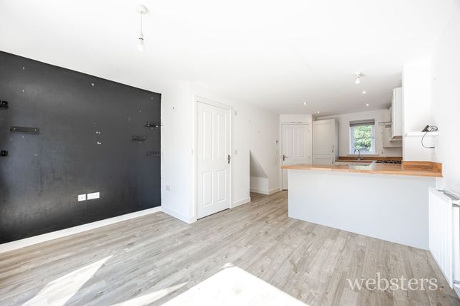 2 Elder Close, Norwich photo 4