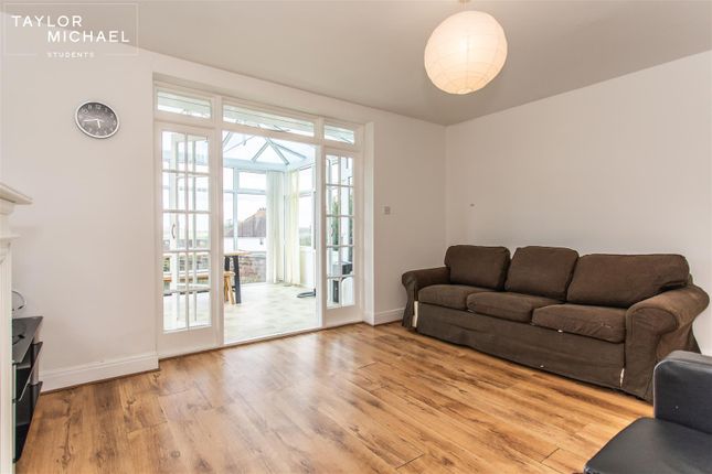 Larkfield Way, Brighton photo 3