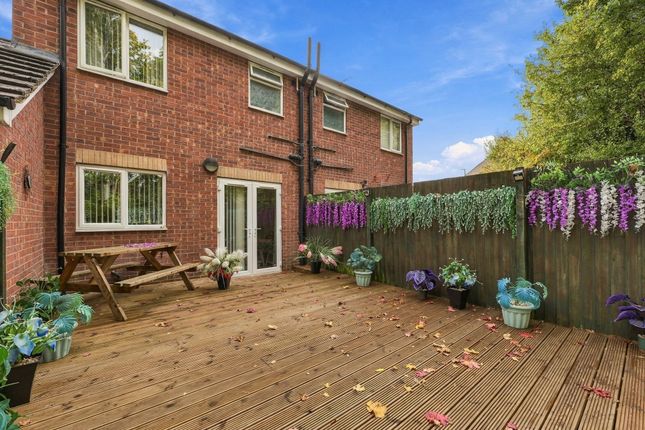 60b Pilsley Road, Chesterfield photo 3