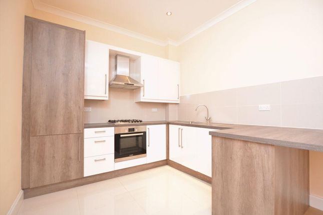 Thumbnail Flat to rent in High Street, Slough