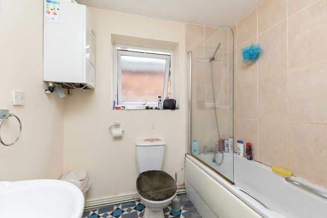 Flat for sale in Gresty Road, Crewe