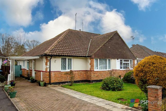 Thumbnail Bungalow for sale in Ravenswood Road, Burgess Hill