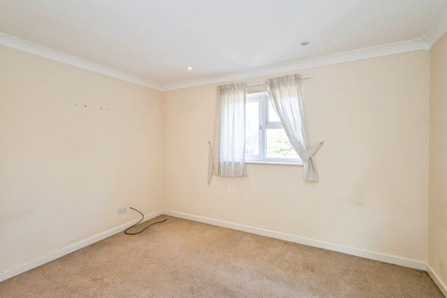 14, Fathoms Reach, Hayling Island photo 3