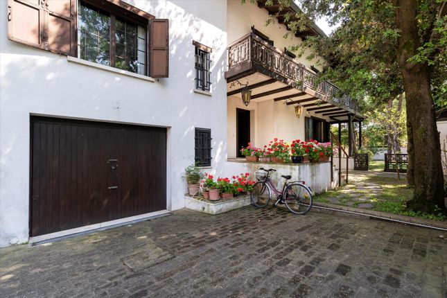 Villa for sale in Venice Lido, Veneto, Italy