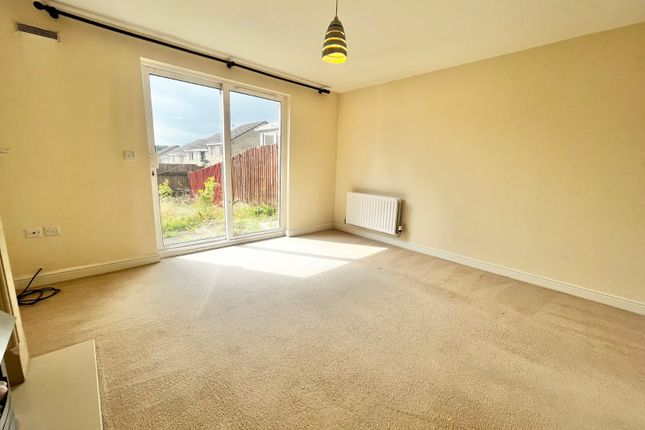 10, Siegfried Walk, West Yorkshire photo 4