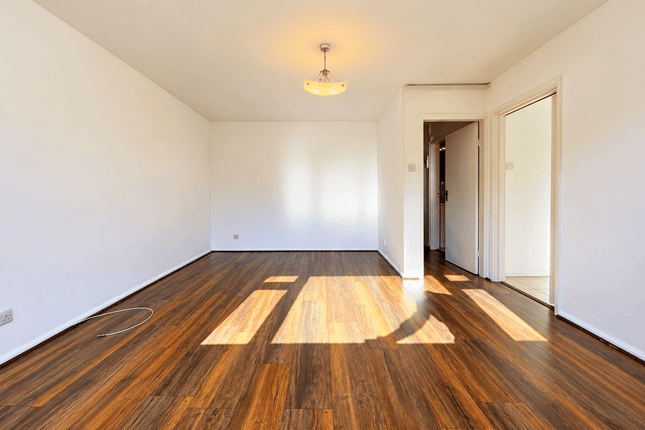 72 Haig Court, CHELMSFORD photo 3