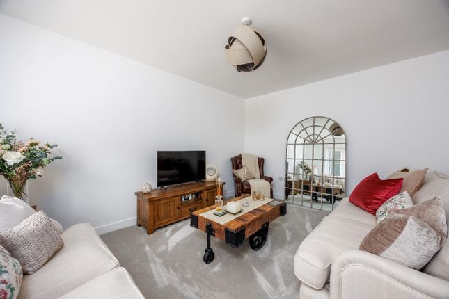Gala Close, Crowborough photo 4