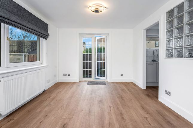 North Bughtlinfield, East Craigs, Edinburgh, EH12 8XZ, Edinburgh photo 3