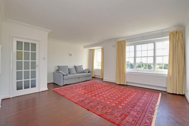 Thumbnail Flat to rent in Parkside, Vanbrugh Fields, London