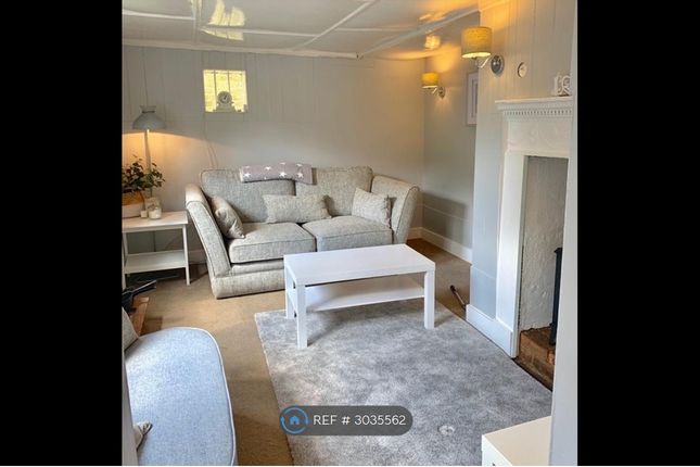 Ship Cottage, Thames Road, Chiswick photo 3