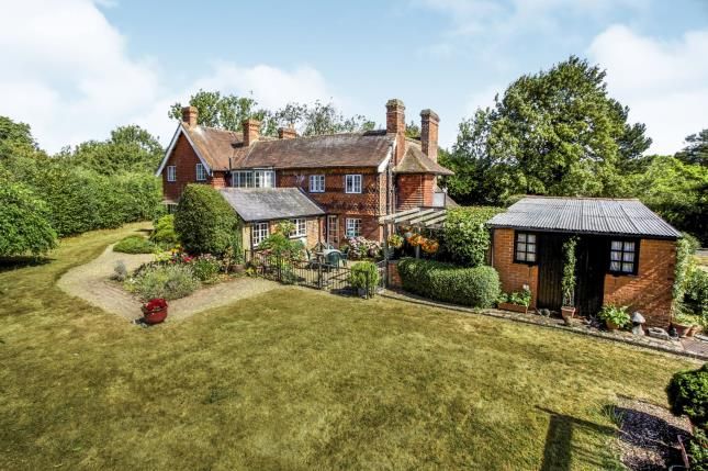 5 Bed Detached House For Sale In Meath Green Lane Horley Surrey