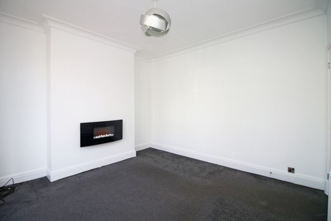 10, St. Davids Avenue, Thornton-Cleveleys photo 4