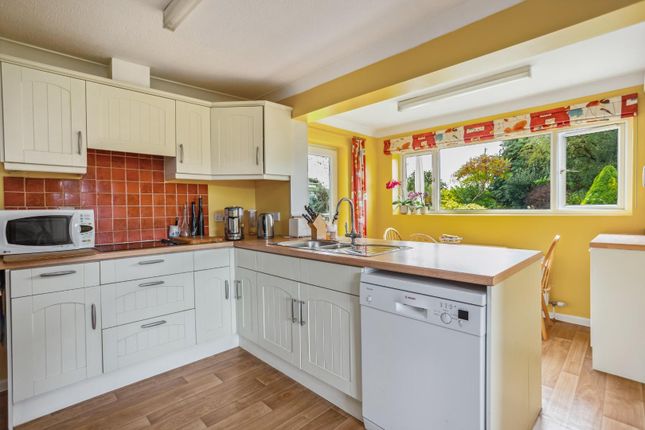 4, Green Lane Close, Salisbury photo 4