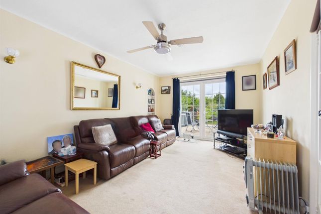31, Warwick Road, Coulsdon photo 4