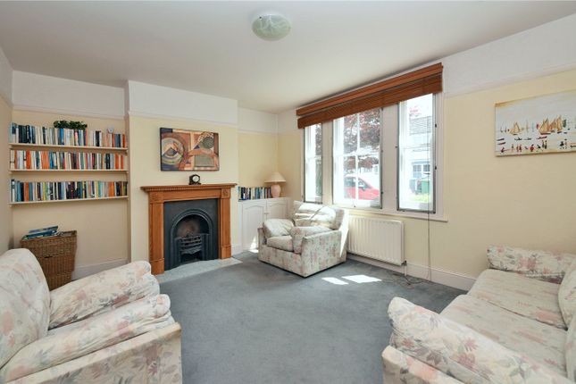 37, Ferndale Road, Surrey photo 4