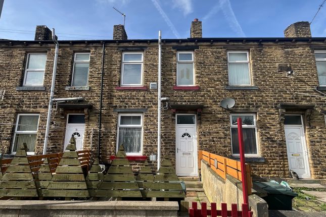 Terraced house to rent in Parrot Street, Tong Street, Bradford