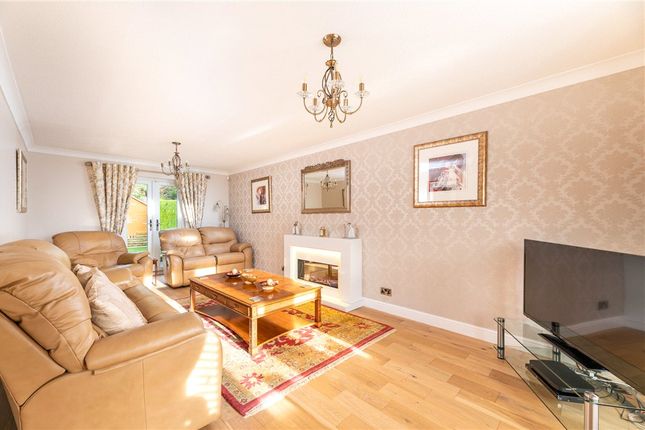 7, Cupstone Close, East Morton photo 4